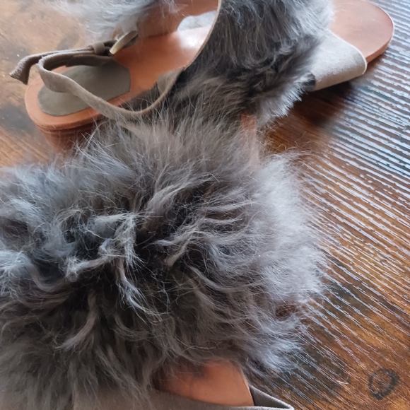 Women's Huma Blanco Clemence 2.0 Alpaca and Calfskin Suede Sandals - Picture 5 of 9